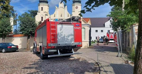 Warta: Pijany 33-latek usnął z papierosem w konfesjonale. Zabytkowy klasztor omal nie spłonął!