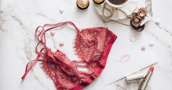 Dzień Bez Stanika – kiedy obchodzimy Międzynarodowy Dzień Bez Stanika
