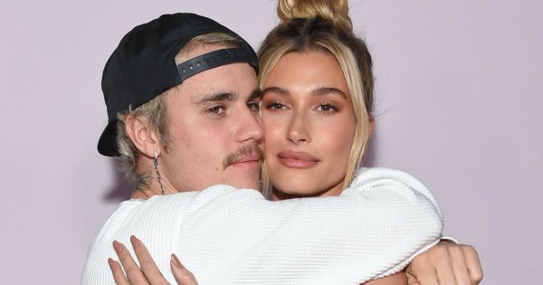 Żona Justina Biebera w przepięknej sukience na ściance. Jak gwiazda ze starego Hollywood!