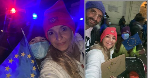 Joanna Koroniewska dodała zdjęcie z demonstracji. W komentarzach rozpętała się burza...