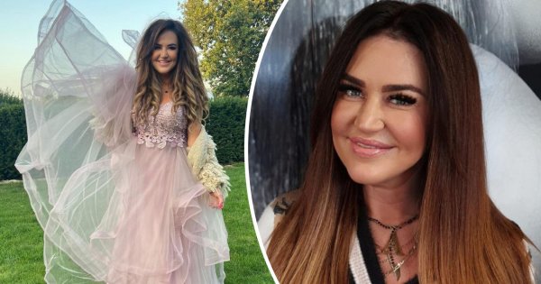 Agnieszka Kotońska z "Gogglebox" chwali się figurą w czarnej mini! "Jaka laska, nóżki jak u sarenki" - piszą fani