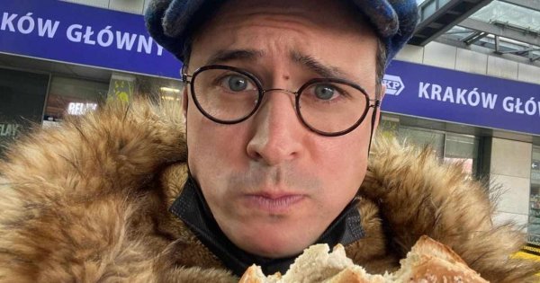 Mateusz Damięcki bada przyrodzenie w kampanii społecznej - "Krocze przed rakiem"!