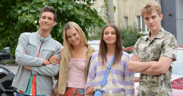 "Pierwsza miłość": Do serialu dołączy aż 4 nowych młodych aktorów! Ciacha i bezy? Kim są? [ZDJĘCIA]