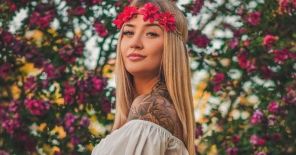 "Hotel Paradise": Sara i jej tatuaże! Wow, robią wrażenie!