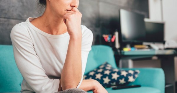 "Jestem w związku 9 lat i ciągle nie mam pierścionka zaręczynowego. Aż wstyd komuś to powiedzieć..."