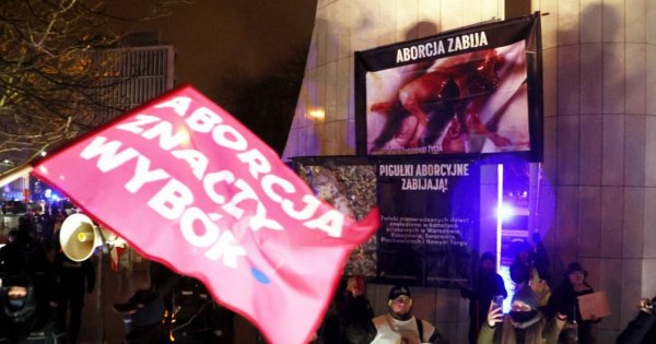 Sejm odrzucił projekt "więzienie, a nawet dożywocie za aborcję"! Za projektem było 41 posłów z PiS