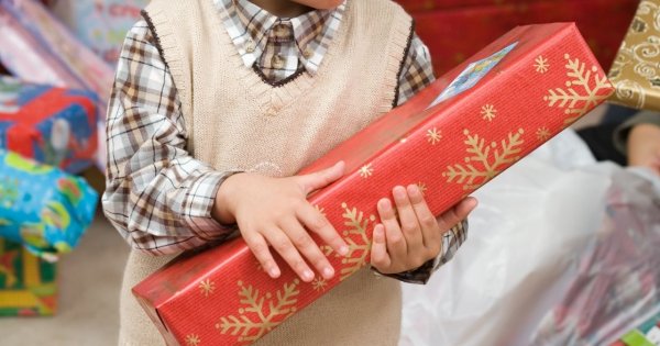 "Synowa robi składkowy prezent dla Antosia. Kto kupuje 10-latkowi telefon i to za kilka tysięcy?!"
