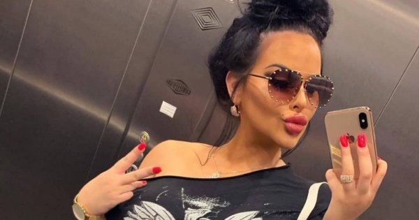 Esmeralda Godlewska publikuje zdjęcia z brzuszkiem! Pasuje jej stan błogosławiony?