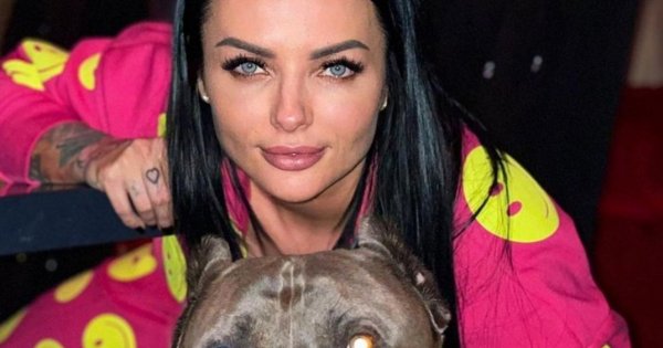 Kamila "Kamiszka" Wybrańczyk nie może się zdecydować, które okulary wybrać! Pomożecie?
