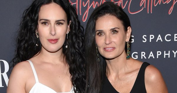 33-letnia córka Demi Moore i Bruce'a Willisa ma rude, kręcone włosy i grzywkę! Pokazała się z siostrami!