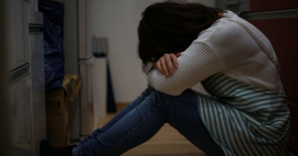"Dopiero po śmierci męża odkryłam, że prowadził podwójne życie. Teraz ból jest jeszcze większy!"