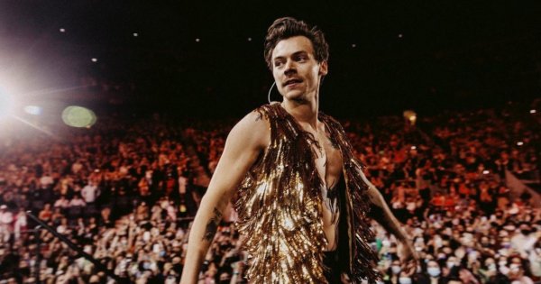 Harry Styles – wiek, kariera, Instagram. Przeczytaj!