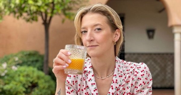Lara Gessler w wyjątkowo eleganckim wydaniu. Fani zachwyceni - "jak stewardessa"!