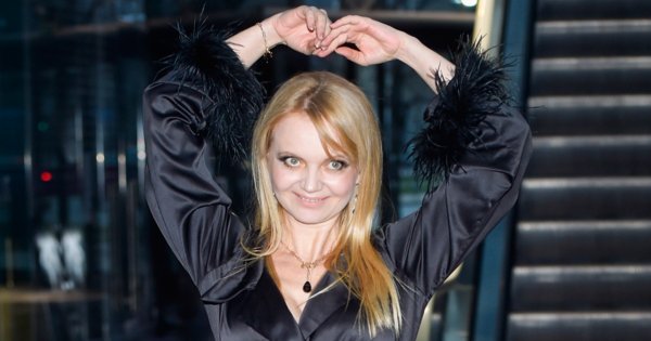 Dawno niewidziana 48-letnia Olga Borys zachwyca sylwetką w czerwonym garniturze