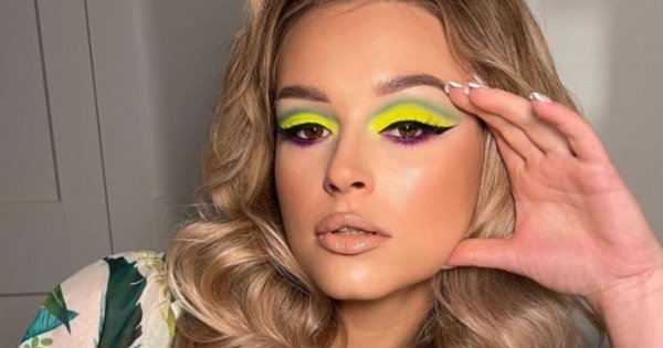 Anna Burska z "Love Island" w modnym koku i mega stylowej bluzce!
