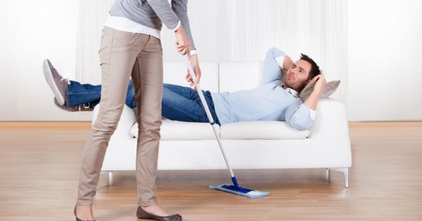 "Mąż twierdzi, że po ślubie randki są zbędne. On przestał się starać, a nasza miłość usycha"