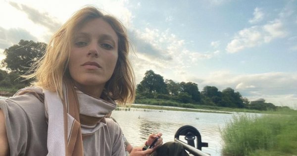 Anja Rubik zachwyca na okładce francuskiego "ELLE"! Modelka zaskakuje nieco pełniejszym ciałem!