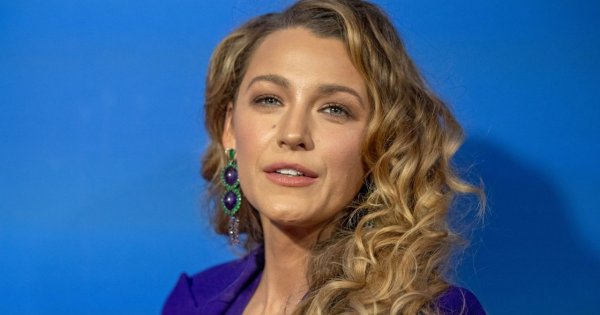 Blake Lively w naturalnym wydaniu w towarzystwie dzieci. Ikona mody czy dziewczyna z sąsiedztwa?