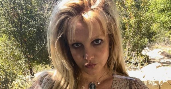 Britney Spears nago w morzu! Znów szokuje na Instagramie. Wiedzieliście, że ma tam tatuaż?