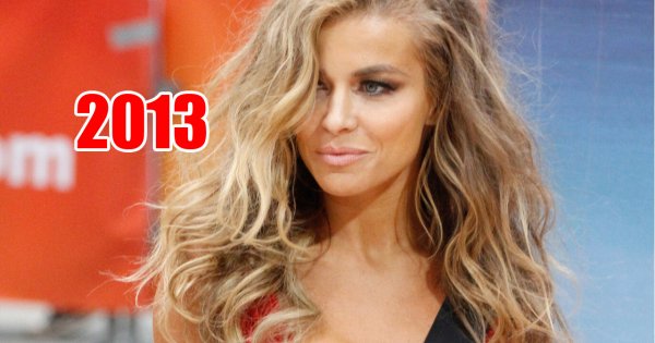 50-letnia Carmen Electra bez stanika, w samych stringach i prześwitującej sukience. Co za ciało!
