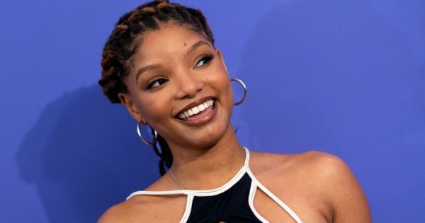 Halle Bailey w kontrowersyjnej stylizacji podczas Oscarów 2022! "Czy to strój plażowy?" - pytają internauci!