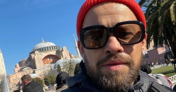 Michał Piróg publikuje zdjęcia z łóżka - "...bywa perwersyjnie..."! Mocne ujęcia?