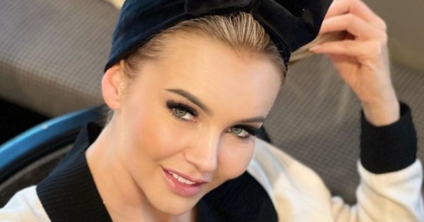 "Królowe życia" - Monika Chwajoł prezentuje nogi do nieba w odważnym body i dzieli się przemyśleniami: "Młodość nie wieczność, uroda jak woda"!
