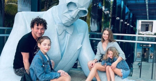Agata Rubik w rajskich okolicznościach przyrody! Fani jednak komentują jej ubranie: "Tak trochę ciotka-klotka w tej stylizacji"