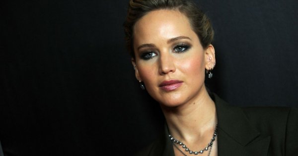 Najlepsze stylizacje Jennifer Lawrence ze ścianek! "Masz tylko jeden ulubiony wzór?" - pytają fani