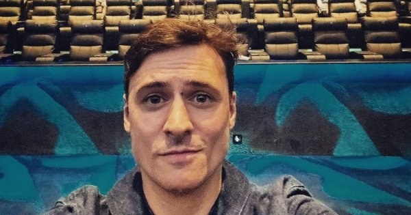 Mateusz Damięcki napisał wiersz inspirowany masakrą w Ukrainie! Poruszającą grafikę wykonała zaś jego siostra Matylda Damięcka!