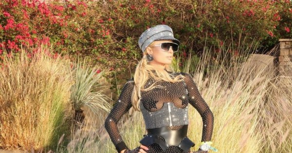 Paris Hilton w przesłodzonych stylówkach na Coachelli? „Zabrakło materiału na spodnie? Poza tym powinnaś startować w konkursie na LANDRYNKĘ…” – ktoś pisze