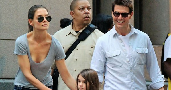 Suri Cruise to idealne połączenie znanych rodziców! Córka Katie Holmes i Toma Cruise'a niedawno skończyła 16 lat!