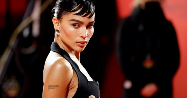 Najpiękniejsze suknie Zoë Kravitz. Czym wyróżniają się stylizacje aktorki, która gra Kobietę-Kota w najnowszym „Batmanie”?