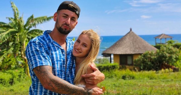 Ania Adamczyk z 1. edycji "Hotelu Paradise" jest nie do poznania! Jakie operacje plastyczne przeszła drobna blondynka?