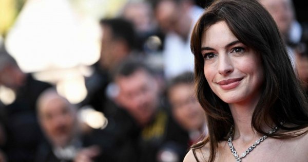 Olśniewająca Anne Hathaway na premierze filmu „Armageddon Time” podczas 75. Festiwalu Filmowego w Cannes!