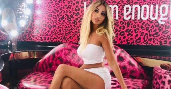 Jola Rutowicz tańczy w klubie w ULTRA krótkiej lateksowej spódnicy! Rozporek prawie ujawnia kolor bielizny!