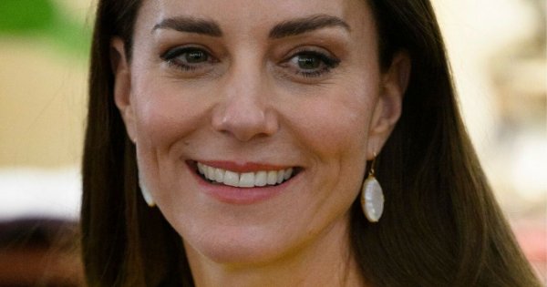 Kate Middleton w casualowej stylówce! Jej marynarka to hit w świecie mody?