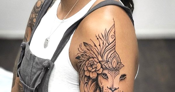 #womantattoo - tatuaże kobiece. Zobacz najlepsze projekty 2022 roku i zainspiruj się!