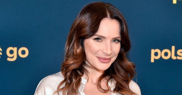 Anna Dereszowska w najmodniejszym komplecie ostatnich sezonów! Pasuje do aktorki taka stylizacja?