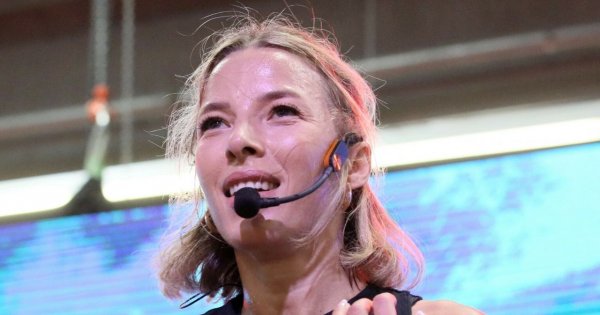 Ewa Chodakowska spędziła tydzień w Grecji. W wyciętym bikini wygląda olśniewająco! A to dopiero początek jej wakacyjnych wypadów...