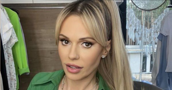 Doda pręży mięśnie brzucha w prześwitującym topie. Ups, nie założyła stanika i sporo odkryła! Fani: "Ale balony"