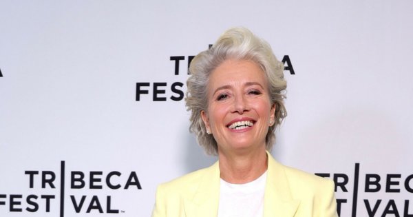 Emma Thompson w najmodniejszej stylizacji na lato! 63-letnia aktorka zadała szyku na premierze filmu "Powodzenia, Leo Grande"