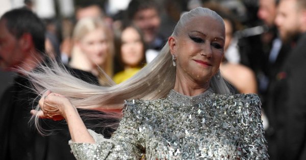 Inspirujące outfity Helen Mirren. 76-letnia aktorka bawi się modą i zaskakuje stylizacjami!