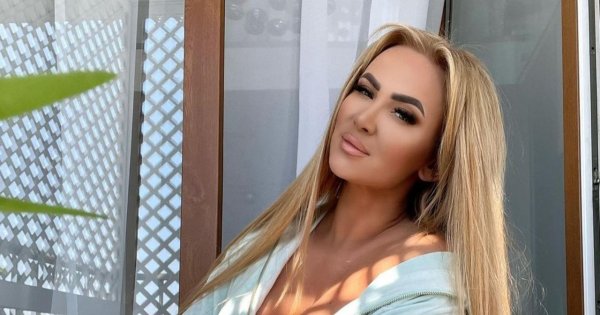 Izabela Macudzińska z „Królowych Życia” pozuje w basenie w skąpym bikini: "Ale dupencja! I ten cyc!" - piszą fani