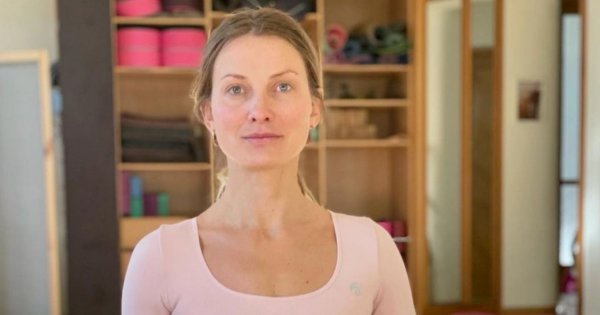 Joanna Moro w opiętym stroju na trening pokazuje ćwiczenia! Fani zaniemówili!