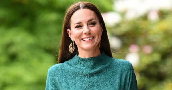 Kate Middleton w bardzo stylowym komplecie! Czyżby inspirowała się stylem hiszpańskiej monarchini?