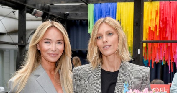 Anja Rubik i Joanna Przetakiewicz w szarych damskich garniturach na premierze książki. Która wyglądała lepiej?