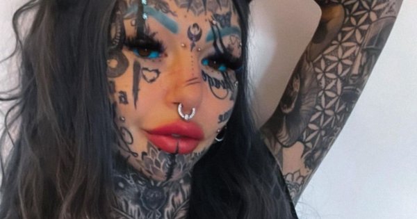 Ta influencerka wydała prawie ćwierć miliona złotych na tatuaże! Ma ich 600 i jeden cel...