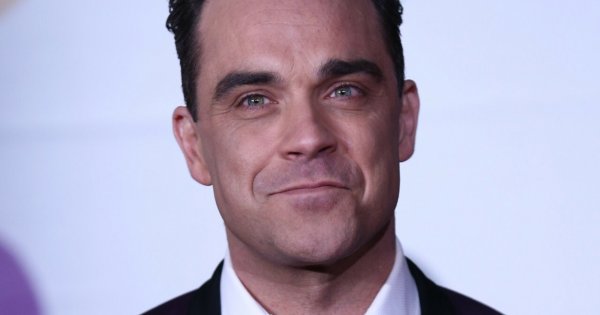 Jak wygląda żona Robbiego Williamsa? Znana para doczekała się gromadki dzieci. Do kogo są podobne?