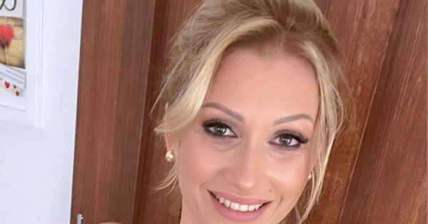 Izabela Juszczak pokazała sukienkę na wesele! Czy czerń i złoto się obronią?